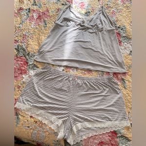 Size X-Large, Light Gary and white stripes